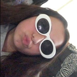 Meet your Posher, Jasmin